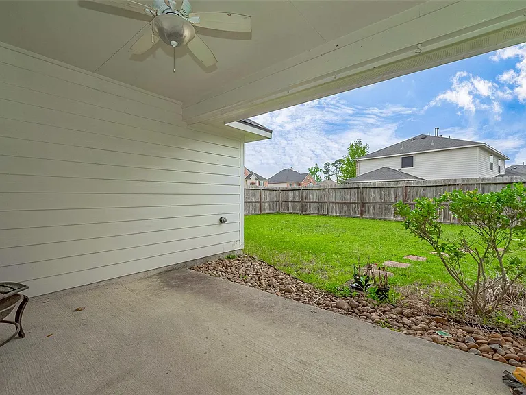 1007 Casting Springs Way — Photo 37