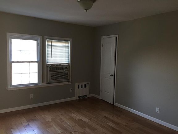 2nd image of 15118 85th Ave Floor 2