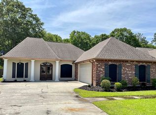 34173 Fountain View Dr, Walker, LA 70785