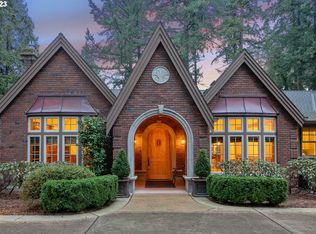 15784 Twin Fir Rd, Lake Oswego, OR 97035