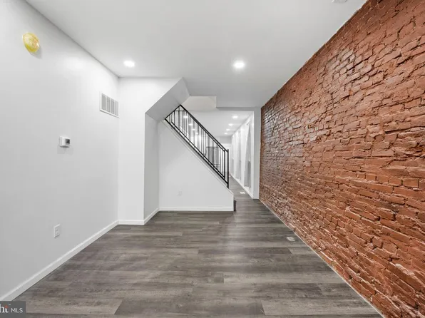2011 N Pulaski St, Baltimore, MD 21217