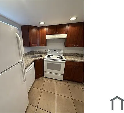 6841 Pembroke Rd #3 — Photo 4