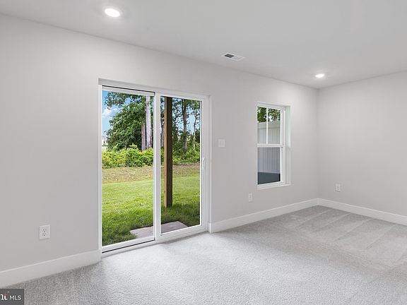 2nd image of 29401 Oxford Dr