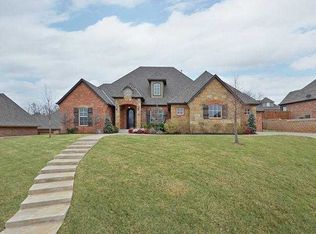 3416 Dornoch Dr, Edmond, OK 73034