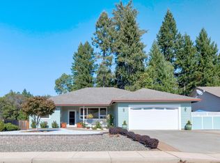 281 Merlot Dr, Cave Junction, OR 97523
