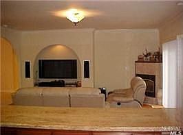 4th image of 809 Emerald Bay Dr