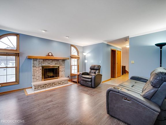 5th image of 4404 Cove Cir
