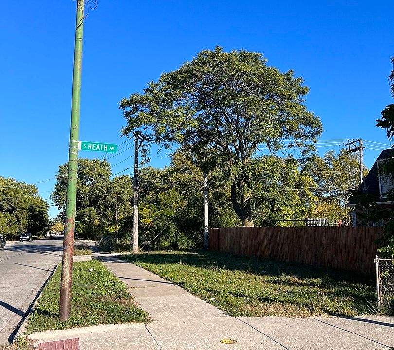 2nd image of 1301 S Heath Ave