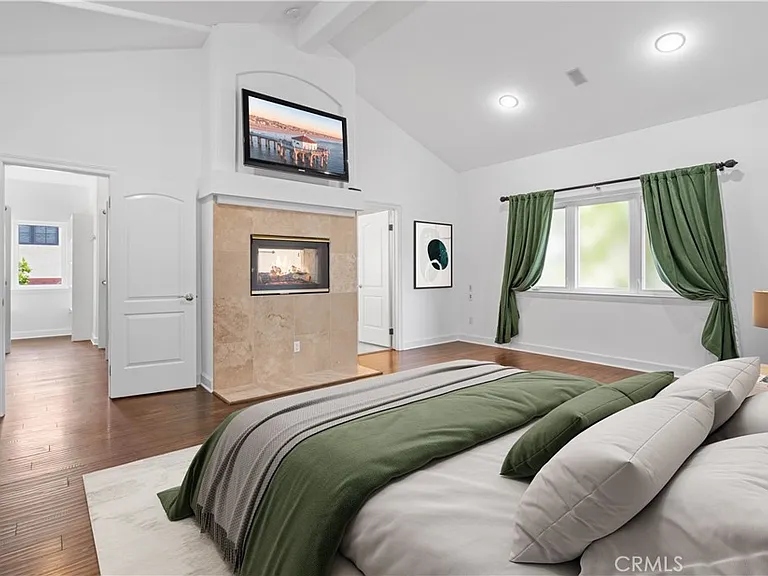 3210 N Ardmore Ave — Photo 27