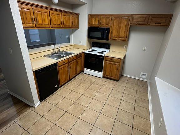 4th image of 5325 Riverport Dr