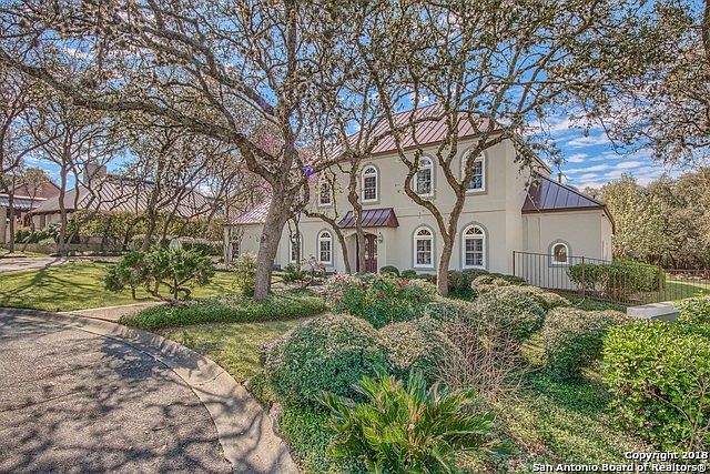 1st image of 4 Henly Ln