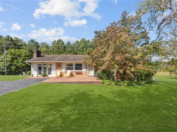 5591 State Highway 8 N, Lawsonville, NC 27022