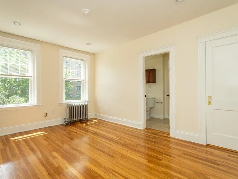 286 & 288 Chestnut Hill Avenue — Photo 19