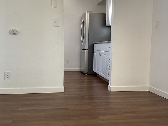 2nd image of 360 NW Elm St #A