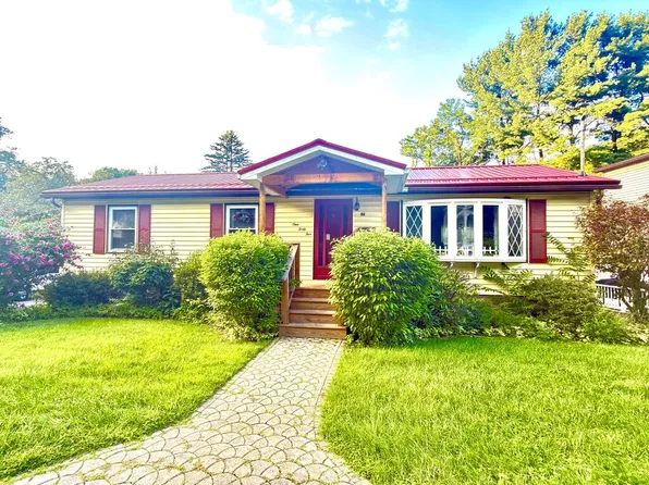 145 Blough St, Johnstown, PA 15902