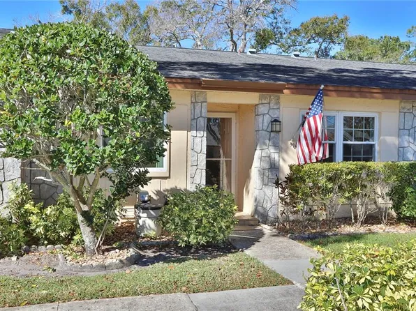 880 Maclaren Dr N APT B, Palm Harbor, FL 34684