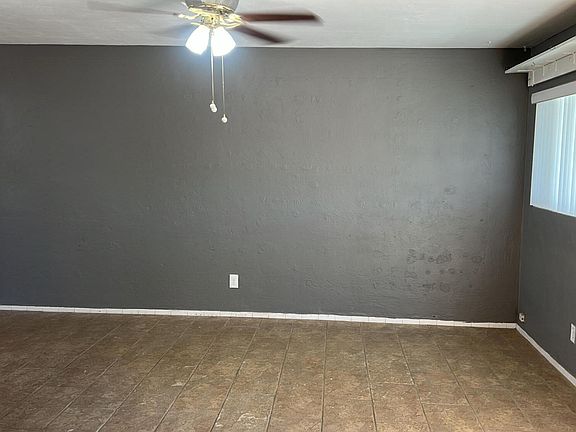 3rd image of 2636 Prestwick Rd