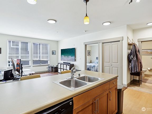 3rd image of 1880 25th Avenue NE #213