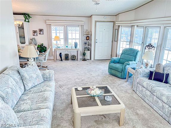 5th image of 10473 Winchester Ct