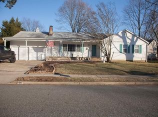 36 Summit Ave, Metuchen, NJ 08840