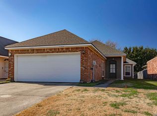 5684 Ducros Dr, Baton Rouge, LA 70820