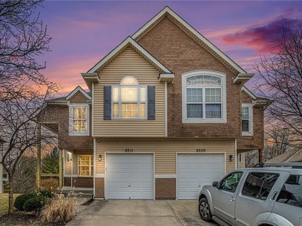 8511 N Woodland Ct, Kansas City, MO 64155