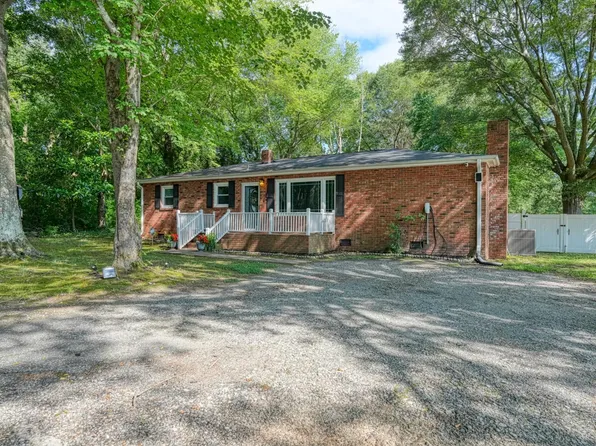 110 Chapman Cir, Spartanburg, SC 29307