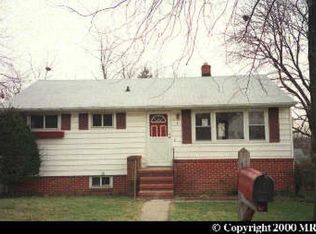 5 Bright Cir, Gwynn Oak, MD 21207