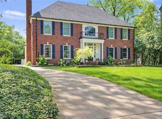 20962 Sydenham Rd, Shaker Heights, OH 44122