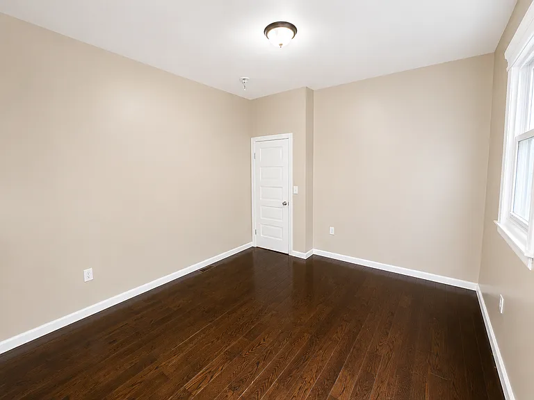 295 S 6th St #1 — Photo 12