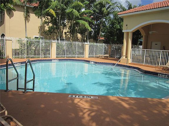 3rd image of 5717 Tuscany Terrace #5717