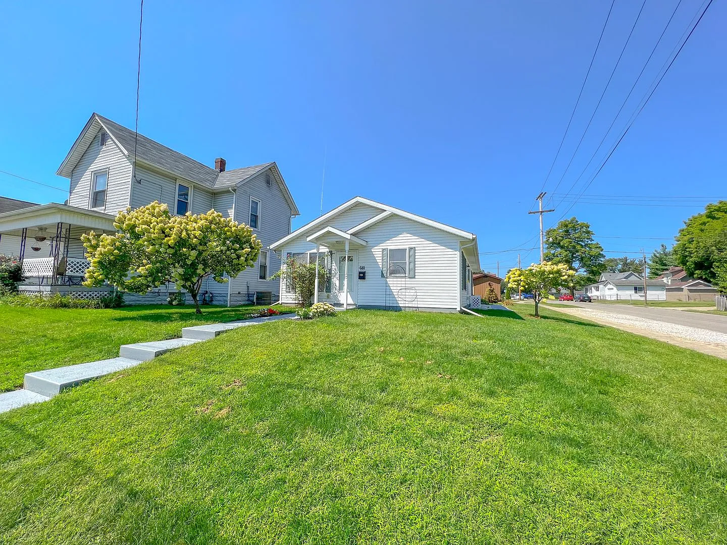 Gorgeous 3BR Ranch Rental Home in Newark - Available Mid August! — Photo 3