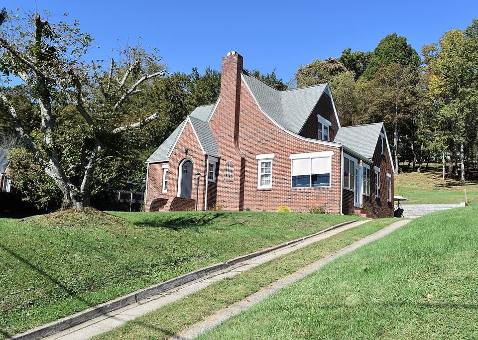 1st image of 926 W Stuart Dr