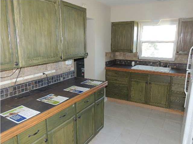1st image of 661 Bryn Mawr Blvd