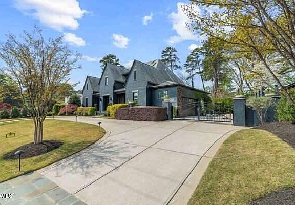 4th image of 2127 Ridge Rd