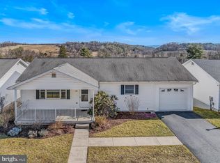 196 United Morgan Cir, Berkeley Springs, WV 25411