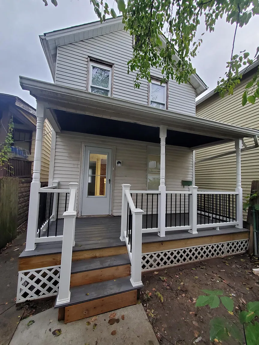 240 E 18th Ave photo 1