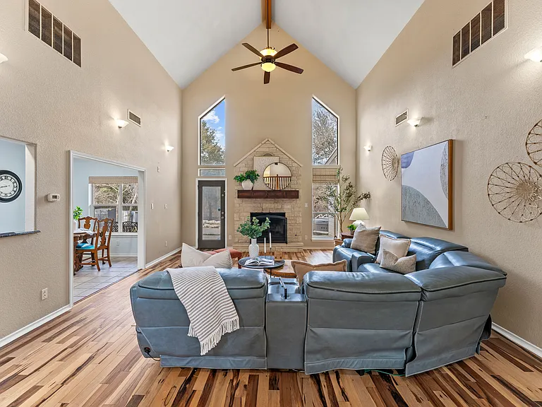 1060L Great Oaks — Photo 12