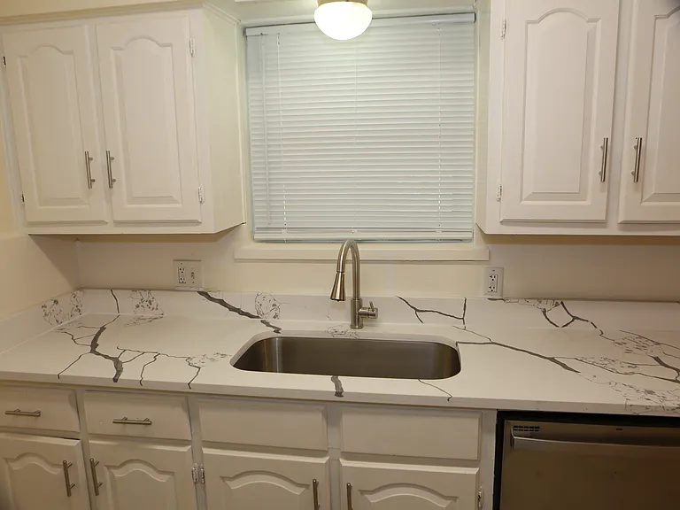 1301 Bandera Ln — Photo 23