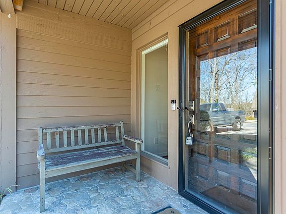 4th image of 124 Cambrian Way Unit 124