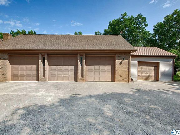 4th image of 109 Jenni Leigh Dr