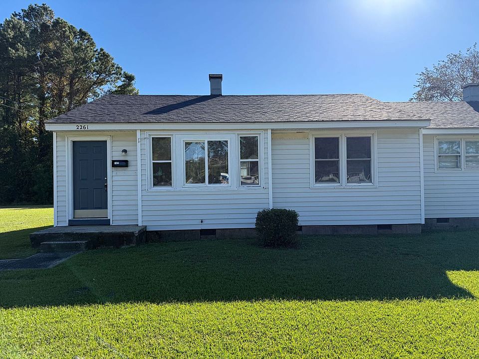 1st image of 2261 Onslow Dr