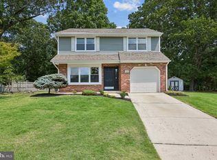 1804 Lillian Dr, Williamstown, NJ 08094
