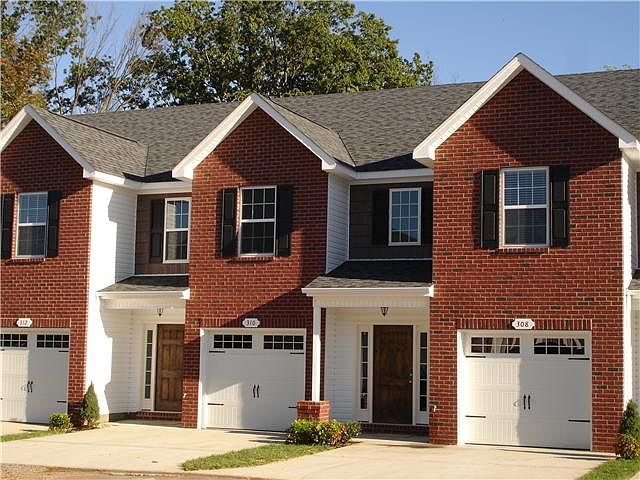 1st image of 804 Bonneville Lane 2
