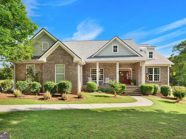 85 Majestic Shores Trl, Hartwell, GA 30643