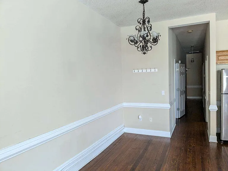 101 E Main St #A — Photo 4