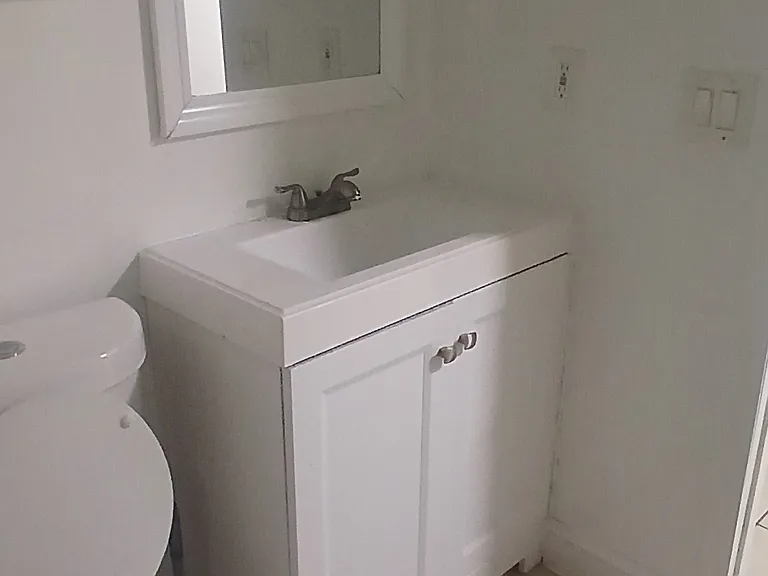 313 Ronnie Cir — Photo 2