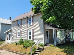 729 S 8th St, Coshocton, OH