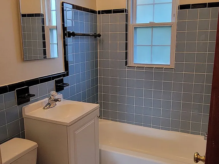 Bedford Gardens Apartments — Photo 14