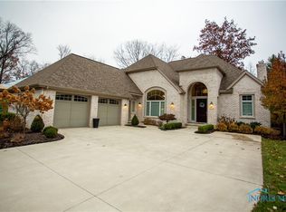 4 Corey Creek Rd, Toledo, OH 43623